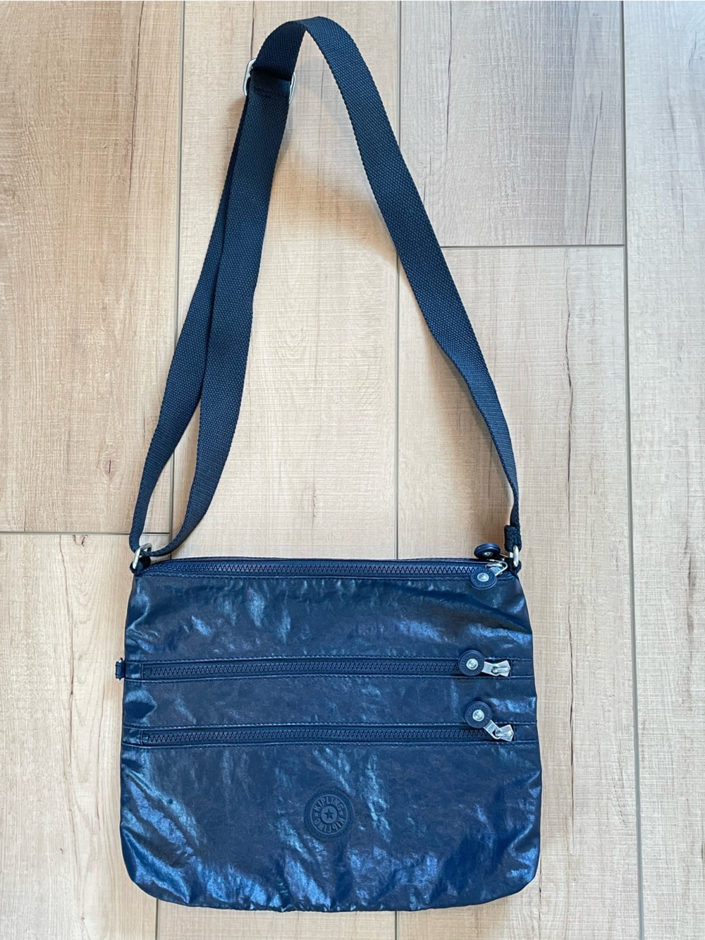 Kipling  Woman’s Navy Lightweight Crossbody Messenger Bag